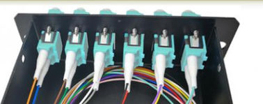 50/125 OM3 Muat Kotak Pengakhiran FTTH, Unit Distribusi Serat Optik Dengan Panel Patch