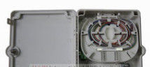 Kotak Distribusi Serat Optik Ringan 8 Core Dengan Kabel Gland 6 - 11mm